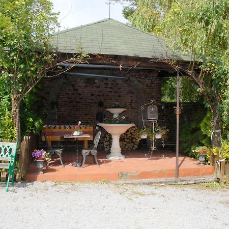 Hotel Restaurant La Ferme De Grambais Nivelles Exterior foto